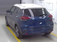 Nissan KICKS лот № 42 оценка 4  с аукциона в Японии 1