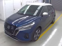 Nissan KICKS лот № 42 оценка 4  с аукциона в Японии 2