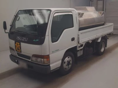 Isuzu ELF  с аукциона в Японии