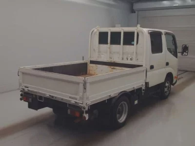 Toyota DYNA  с аукциона в Японии