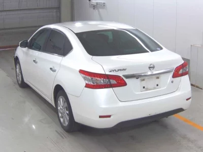 Nissan SYLPHY  с аукциона в Японии