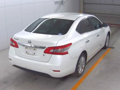 Nissan SYLPHY  с аукциона в Японии