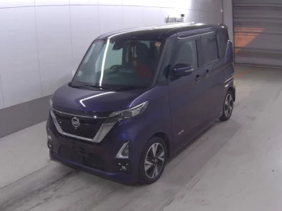 Nissan ROOX  с аукциона в Японии