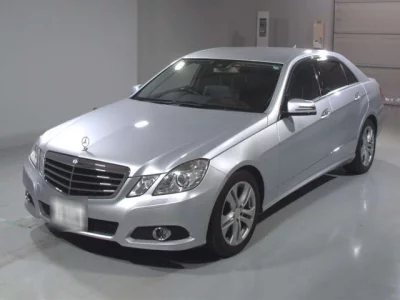 Mercedes-Benz E CLASS  с аукциона в Японии