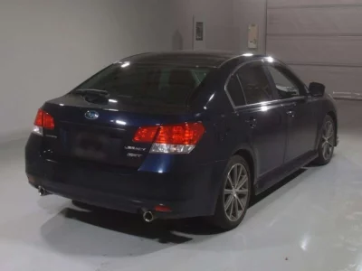 Subaru LEGACY B4  с аукциона в Японии