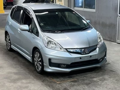 Honda FIT  с аукциона в Японии