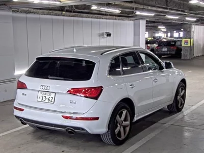 Audi Q5  с аукциона в Японии