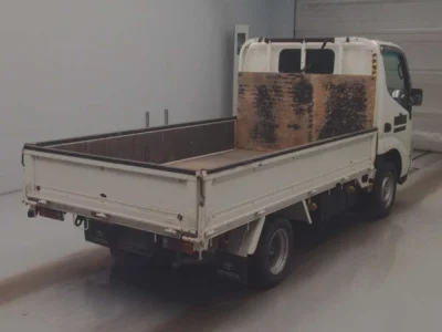 Toyota DYNA  с аукциона в Японии