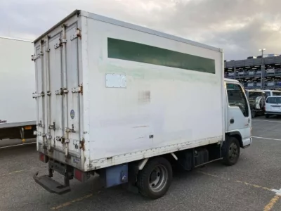 Isuzu ELF  с аукциона в Японии