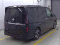 Nissan SERENA лот № 72 оценка 3.5  с аукциона в Японии 3