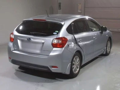 Subaru IMPREZA  с аукциона в Японии