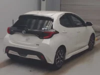 Toyota YARIS лот № 2285 оценка 4.5  с аукциона в Японии 1