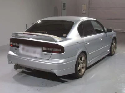 Subaru LEGACY B4  с аукциона в Японии