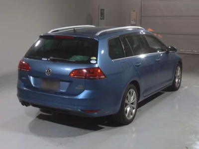 Volkswagen GOLF VARIANT  с аукциона в Японии