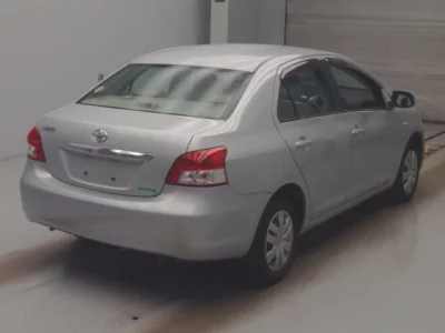 Toyota BELTA  с аукциона в Японии