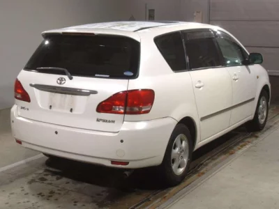 Toyota IPSUM  с аукциона в Японии