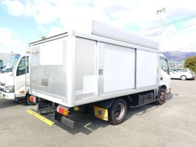 Hino DUTRO  с аукциона в Японии