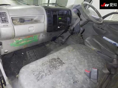 Hino DUTRO  с аукциона в Японии