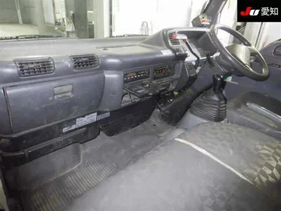 Isuzu ELF  с аукциона в Японии