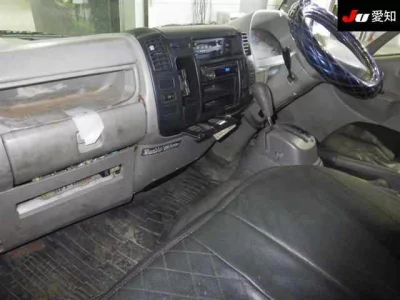 Toyota DYNA  с аукциона в Японии