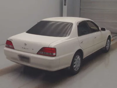 Toyota CRESTA  с аукциона в Японии