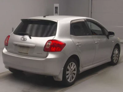 Toyota AURIS  с аукциона в Японии