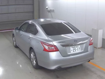 Nissan TEANA  с аукциона в Японии