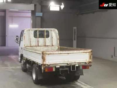 Isuzu ELF  с аукциона в Японии