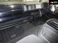 Toyota HIACE VAN лот № 20043 оценка R  с аукциона в Японии 2