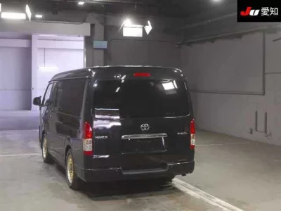 Toyota HIACE VAN  с аукциона в Японии
