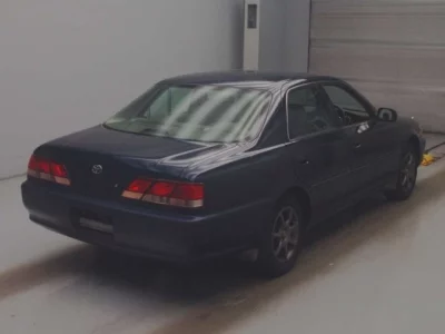 Toyota CRESTA  с аукциона в Японии