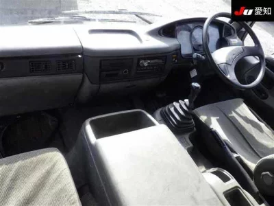 Nissan TRUCK  с аукциона в Японии