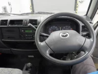 Mazda BONGO лот № 8502 оценка 3  с аукциона в Японии 4