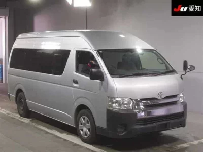Toyota HIACE  с аукциона в Японии