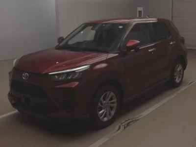 Toyota RAIZE  с аукциона в Японии