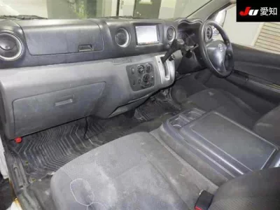 Nissan CARAVAN VAN  с аукциона в Японии