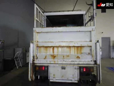 Toyota DYNA  с аукциона в Японии