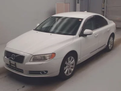 Volvo S80  с аукциона в Японии