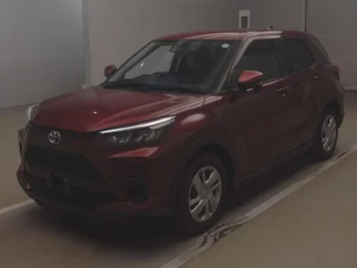 Toyota RAIZE  с аукциона в Японии