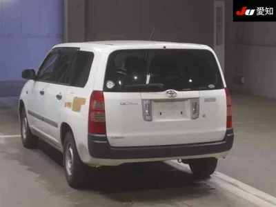 Toyota SUCCEED  с аукциона в Японии