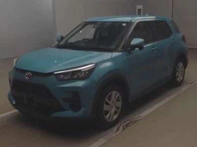 Toyota RAIZE  с аукциона в Японии