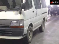 Toyota HIACE VAN лот № 20136 оценка 3.5  с аукциона в Японии 6