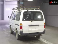 Toyota HIACE VAN лот № 20136 оценка 3.5  с аукциона в Японии 1