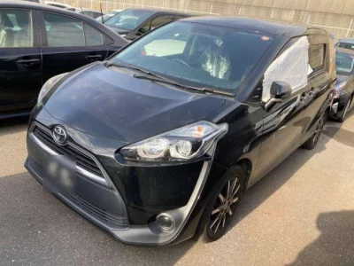 Toyota SIENTA  с аукциона в Японии