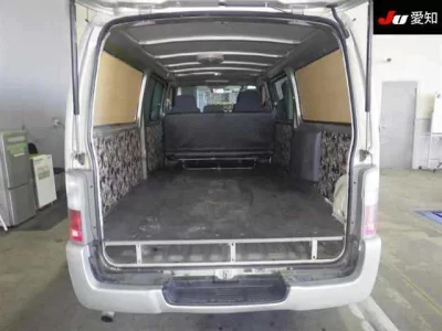 Nissan CARAVAN VAN  с аукциона в Японии