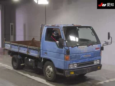 Mazda TITAN  с аукциона в Японии