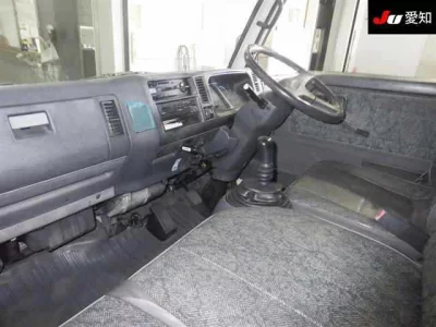 Mazda TITAN  с аукциона в Японии