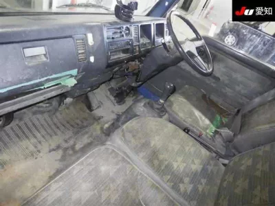 Mazda TITAN  с аукциона в Японии