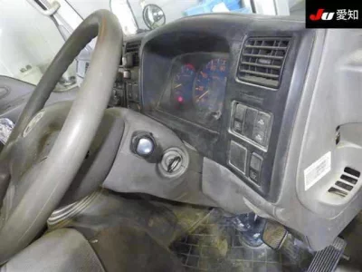 Mazda TITAN  с аукциона в Японии