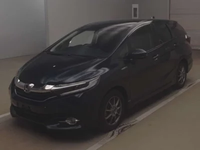 Toyota YARIS  с аукциона в Японии